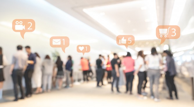 Tipps zum erfolgreichen Networking 2021 unter Pandemiebedingungen von Business Coach Nelly Kostadinova Titelbild zu »Meine 52 besten Tipps für dein starkes Unternehmen 2021 – Tipp 8: Networking 2021: Regeln & Tipps fürs Netzwerken unter neuen Rahmenbedingungen«